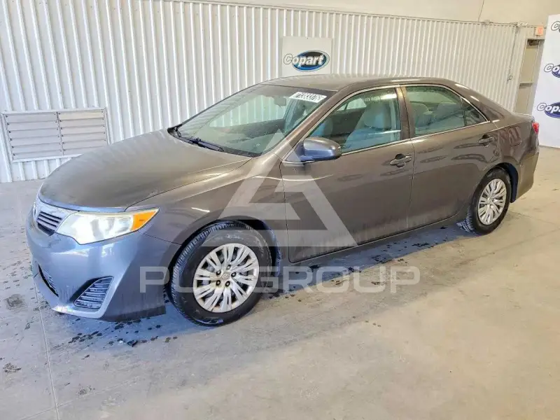 2014 Toyota CAMRY фото