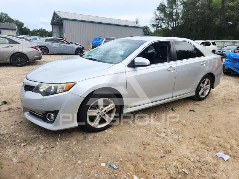 2014 Toyota CAMRY photo