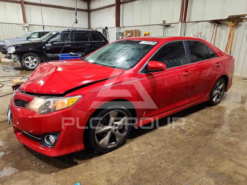 2014 Toyota CAMRY фото