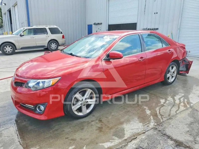 2014 Toyota CAMRY photo