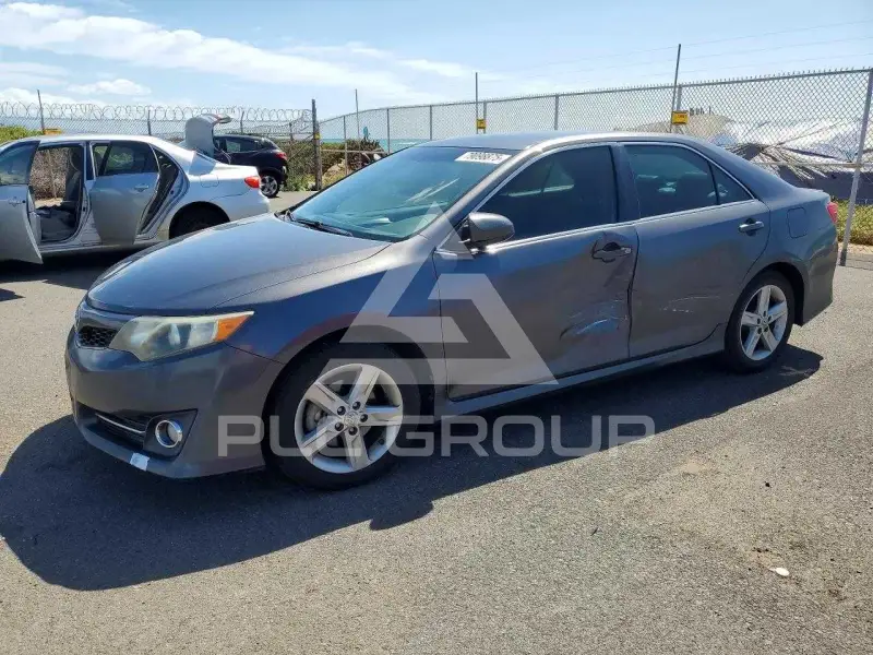 2014 Toyota CAMRY фото