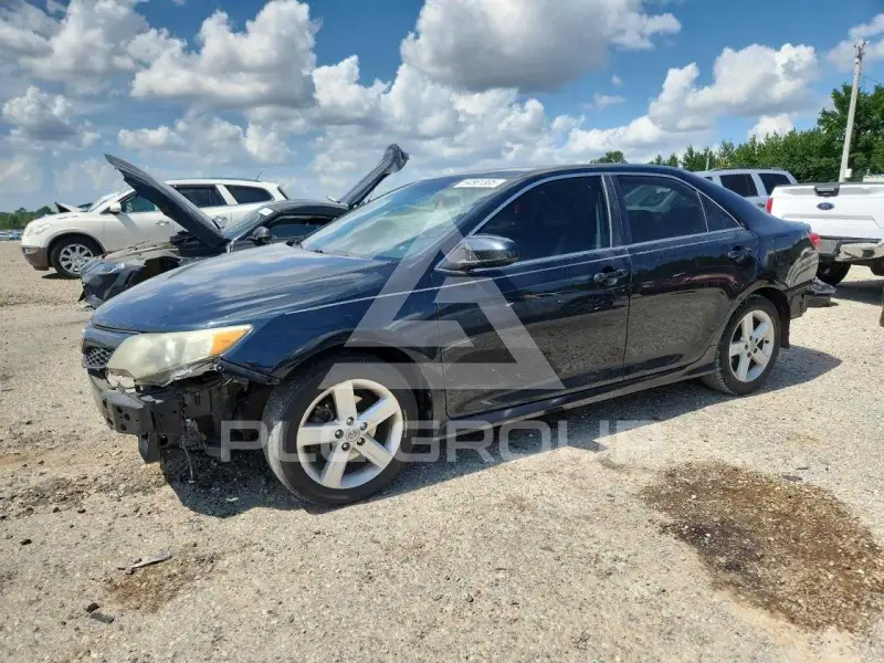 2014 Toyota CAMRY фото