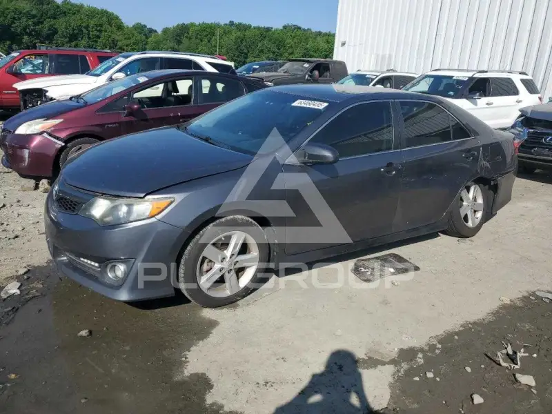 2014 Toyota CAMRY photo
