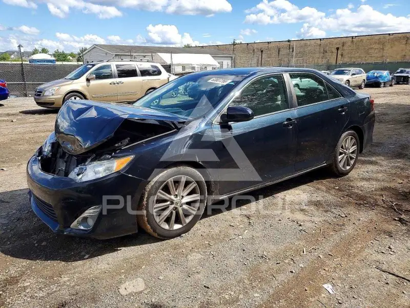2014 Toyota CAMRY фото