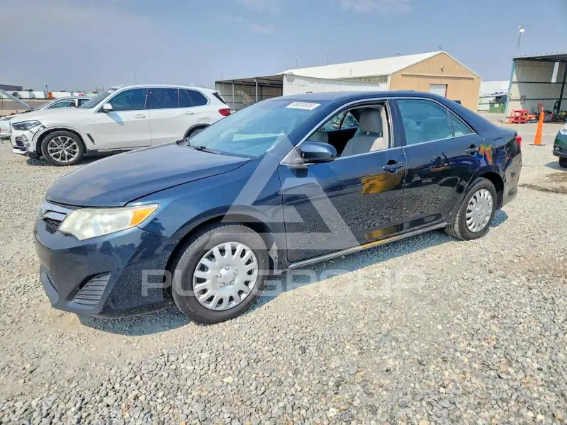 2014 Toyota CAMRY photo