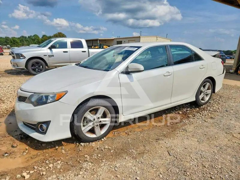 2014 Toyota CAMRY photo