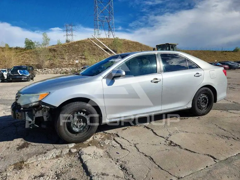 2014 Toyota CAMRY фото