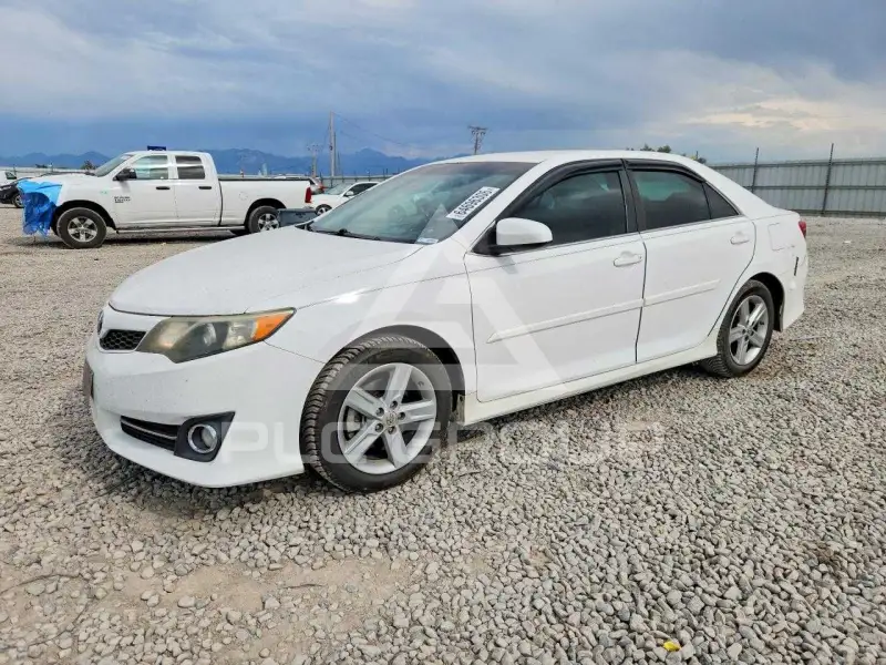 2014 Toyota CAMRY фото