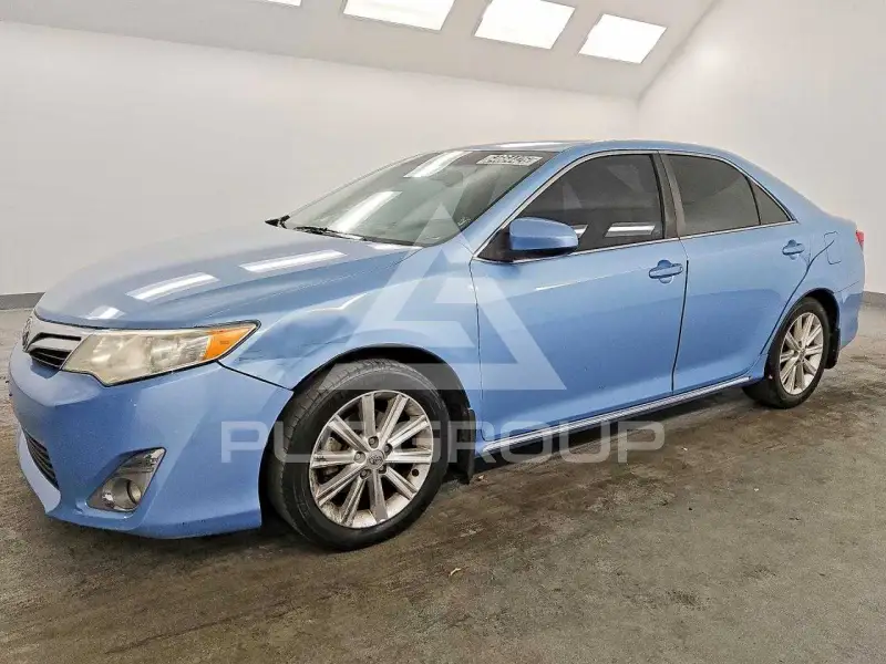 2014 Toyota CAMRY photo
