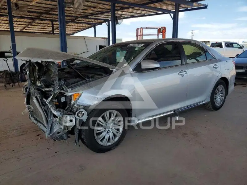2014 Toyota CAMRY фото