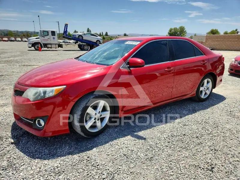 2014 Toyota CAMRY photo