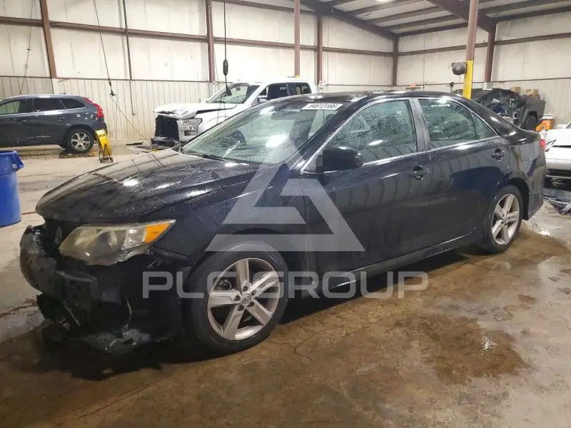 2014 Toyota CAMRY photo