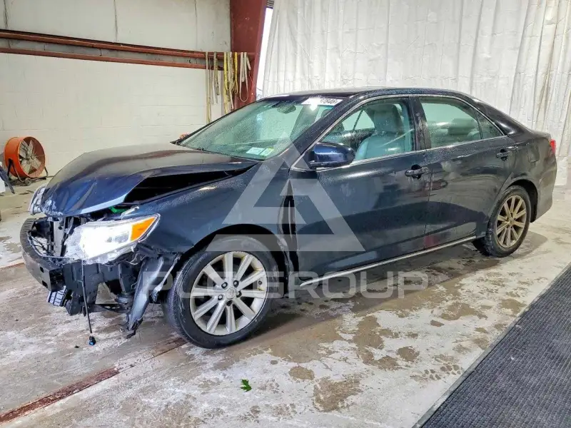 2014 Toyota CAMRY photo