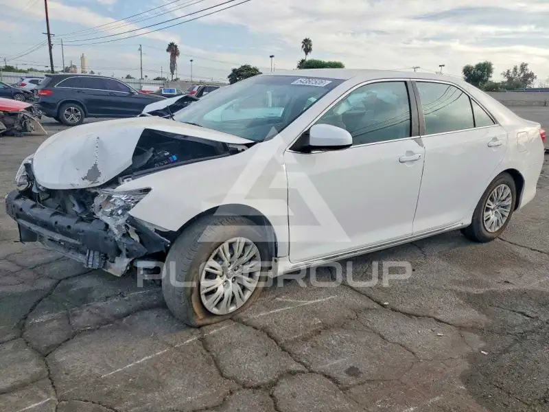 2014 Toyota CAMRY фото