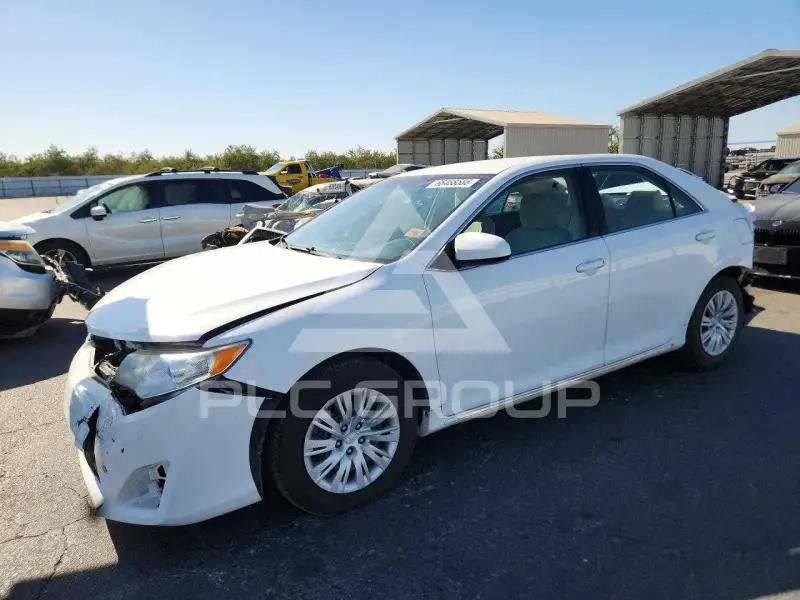 2014 Toyota CAMRY фото