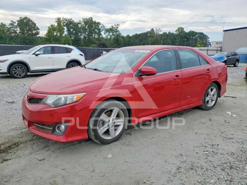 2014 Toyota CAMRY фото