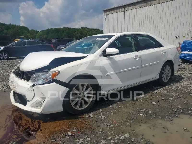 2014 Toyota CAMRY photo