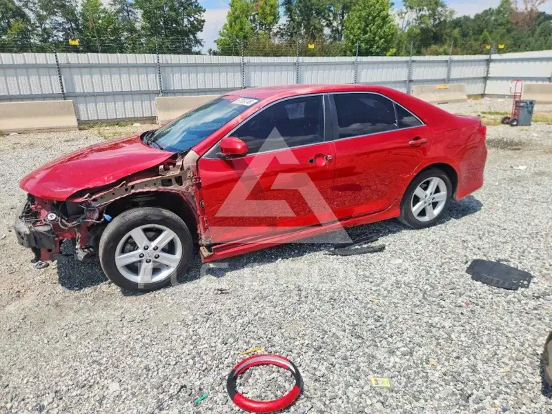 2014 Toyota CAMRY photo