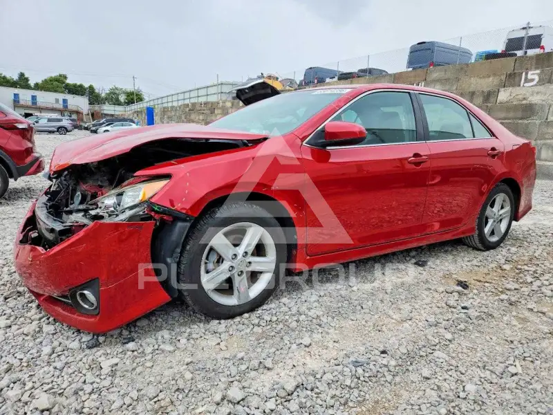 2014 Toyota CAMRY фото