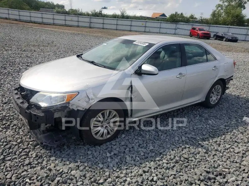 2014 Toyota CAMRY photo