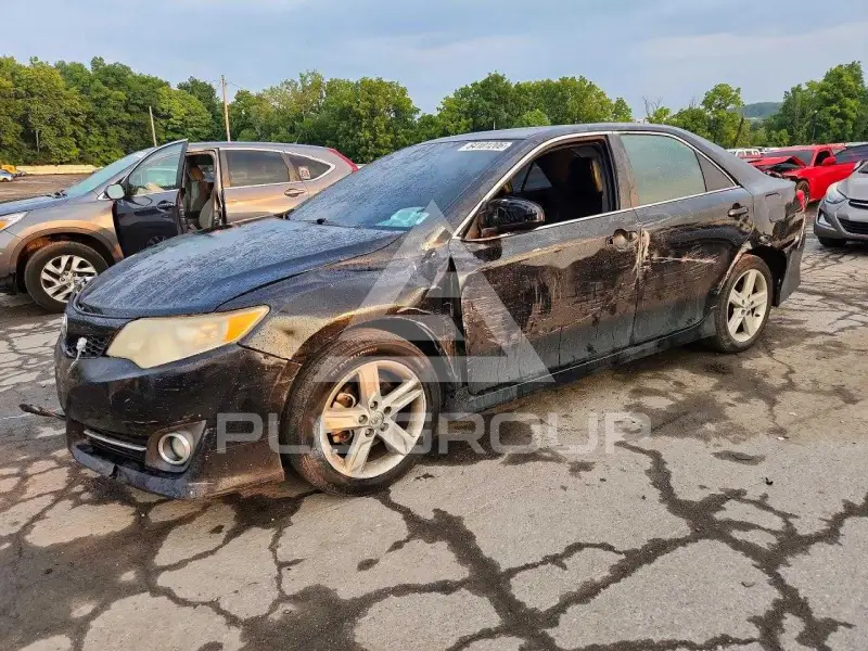 2014 Toyota CAMRY photo