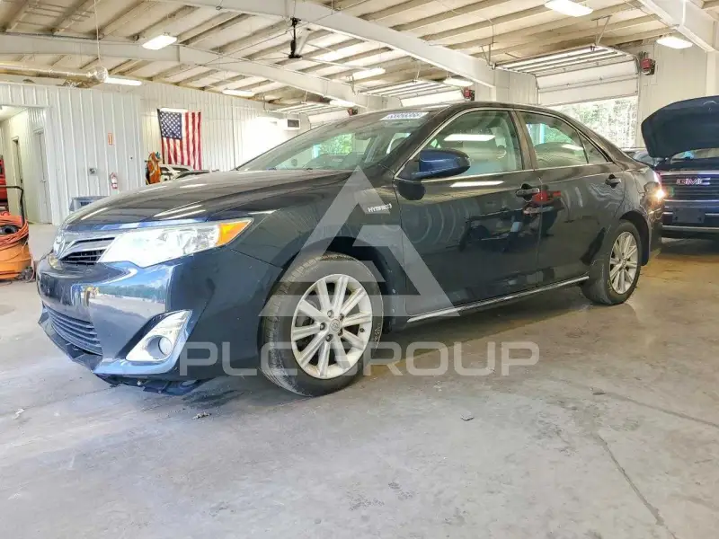 2014 Toyota CAMRY фото