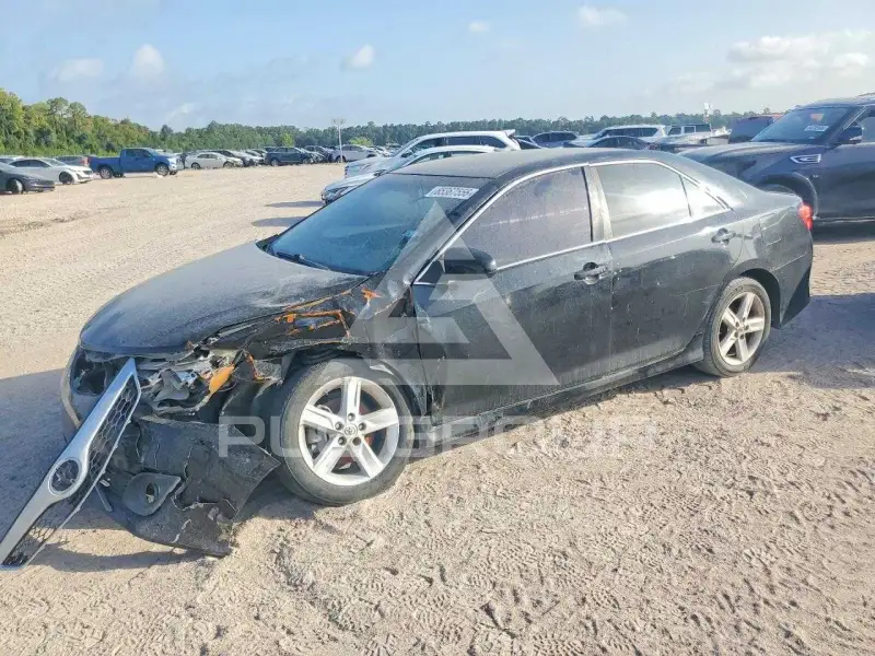 2014 Toyota CAMRY photo