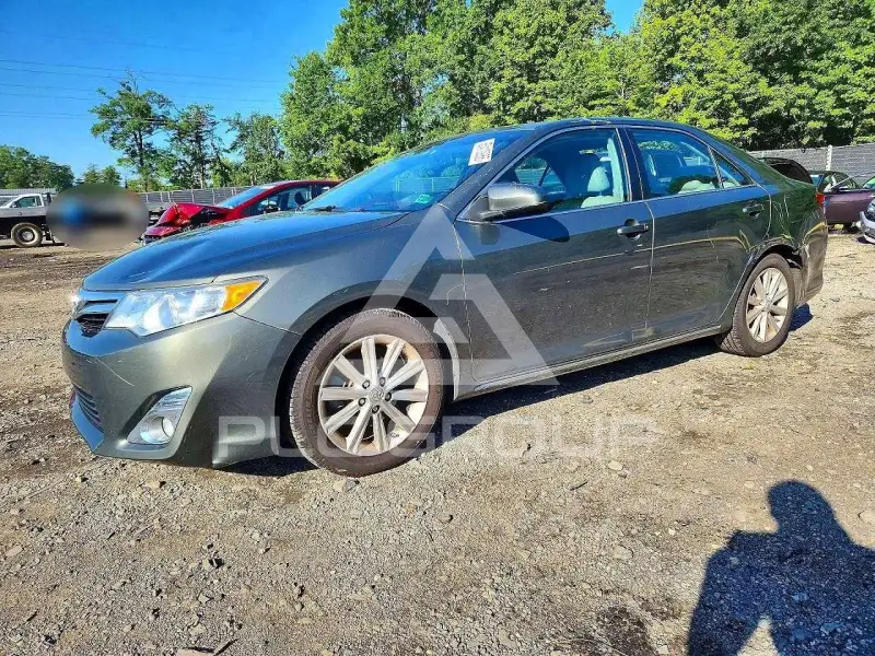 2014 Toyota CAMRY photo