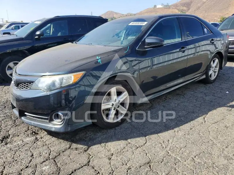 2014 Toyota CAMRY фото