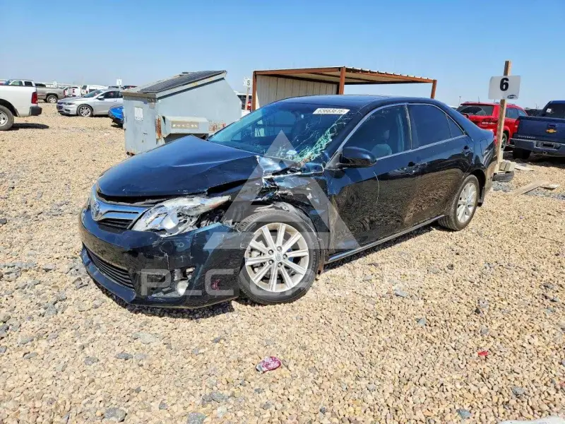 2014 Toyota CAMRY фото