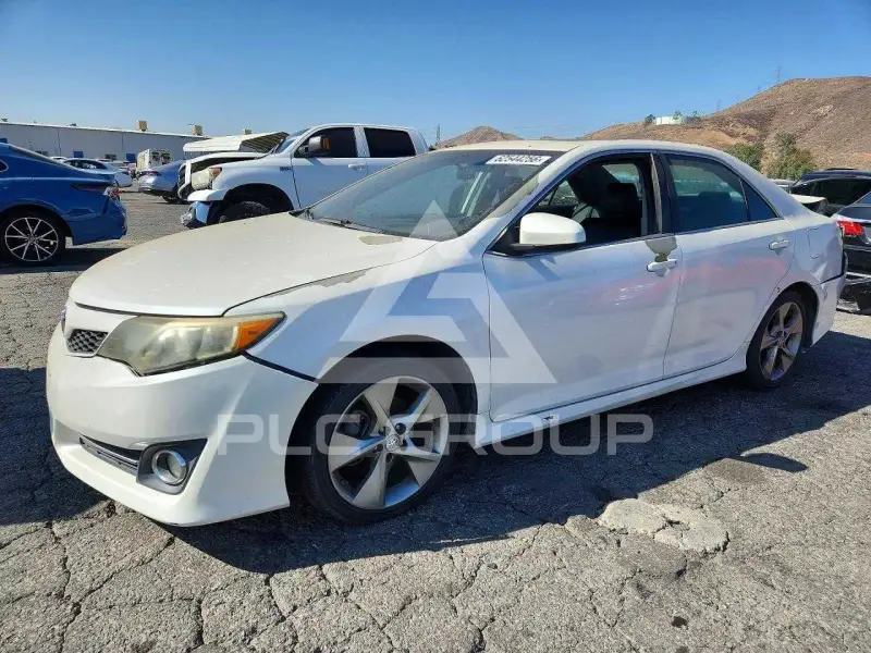 2014 Toyota CAMRY photo