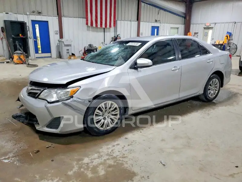 2014 Toyota CAMRY photo