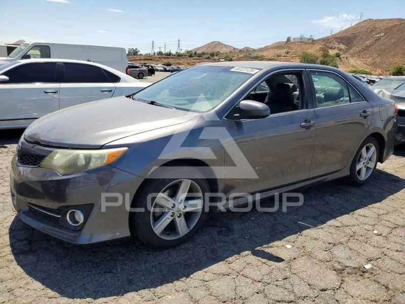 2014 Toyota CAMRY фото
