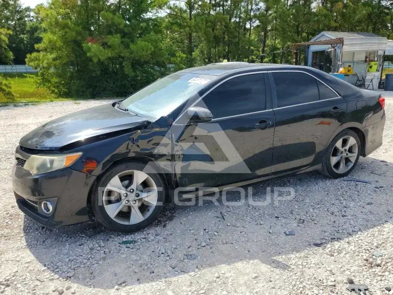 2014 Toyota CAMRY photo