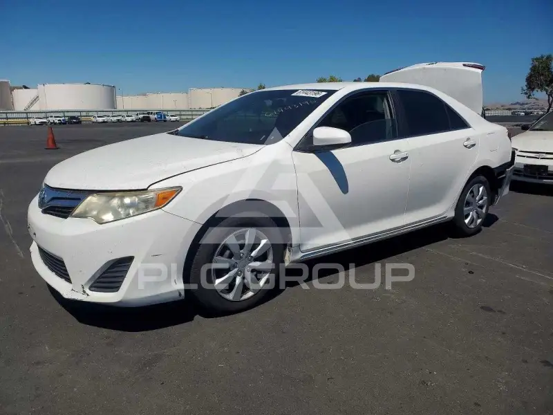 2014 Toyota CAMRY photo