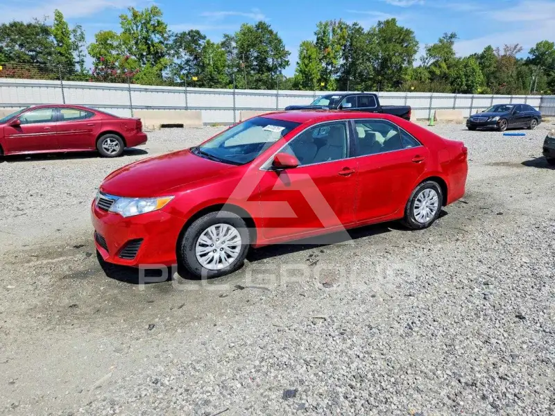 2014 Toyota CAMRY фото