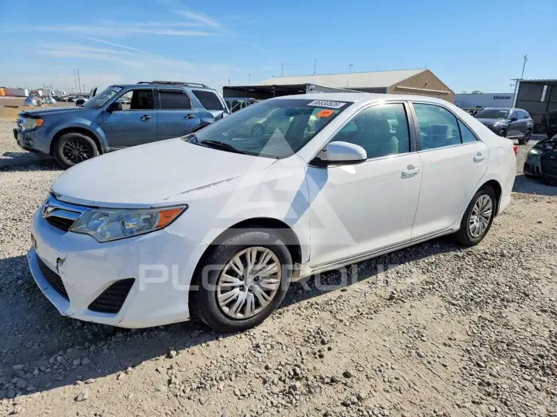 2014 Toyota CAMRY photo