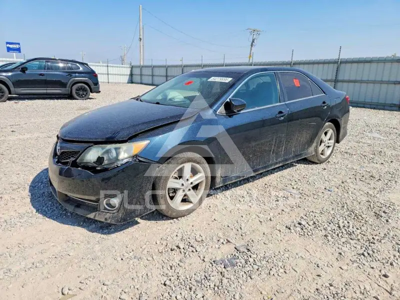 2014 Toyota CAMRY фото