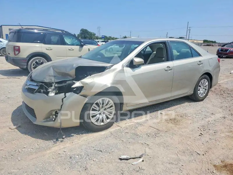 2014 Toyota CAMRY фото