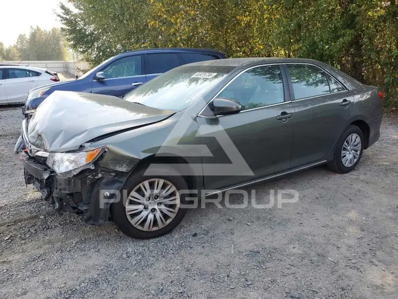 2014 Toyota CAMRY фото