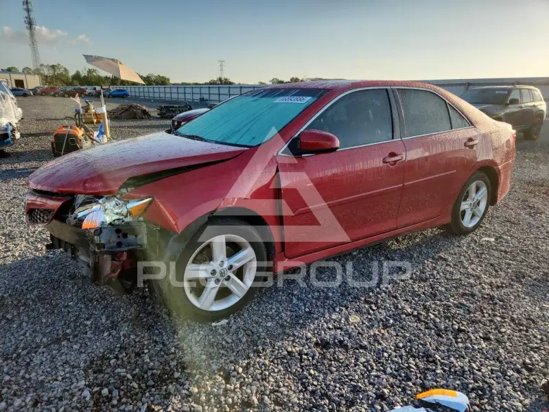 2014 Toyota CAMRY фото