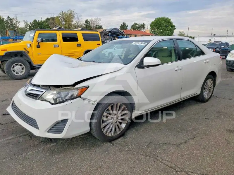 2014 Toyota CAMRY фото
