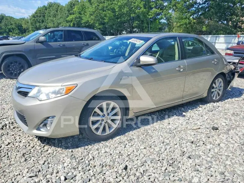 2014 Toyota CAMRY photo