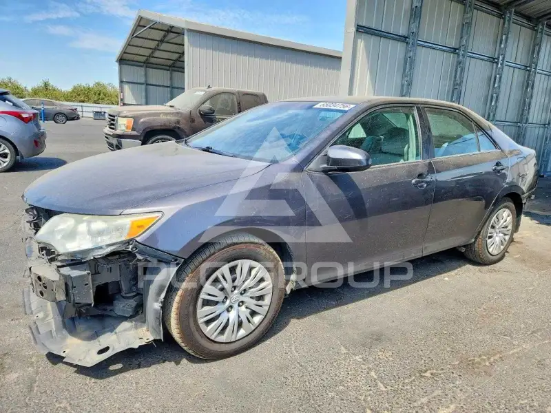 2014 Toyota CAMRY фото
