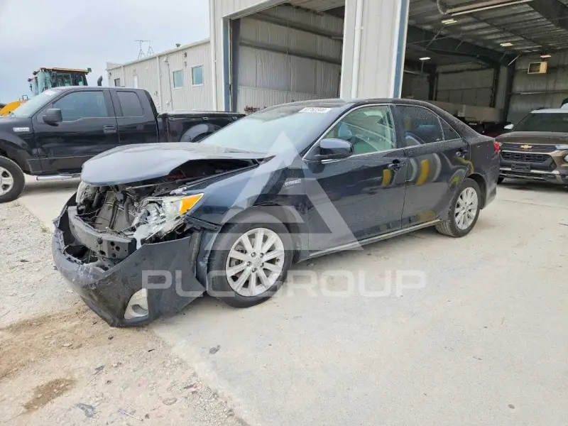 2014 Toyota CAMRY фото