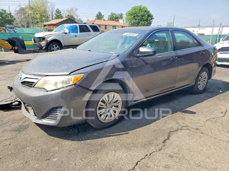 2014 Toyota CAMRY фото