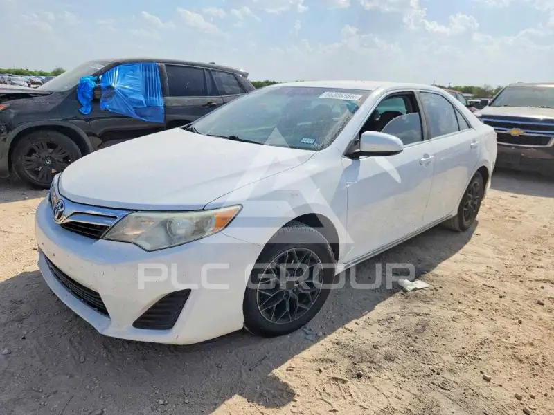 2014 Toyota CAMRY фото