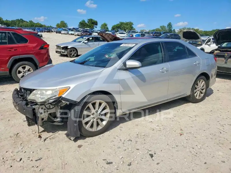 2014 Toyota CAMRY фото