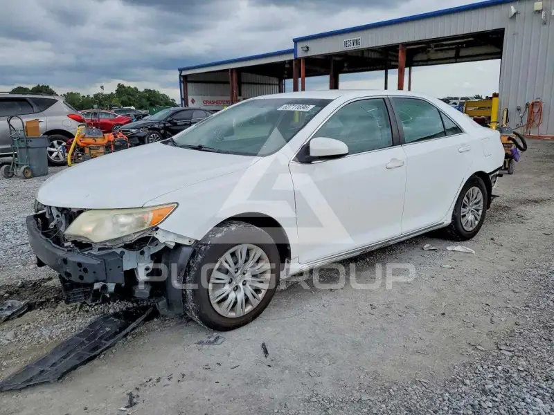 2014 Toyota CAMRY фото