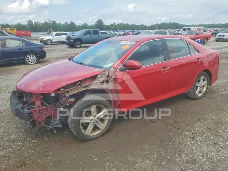 2014 Toyota CAMRY фото